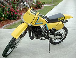 Suzuki RM400N